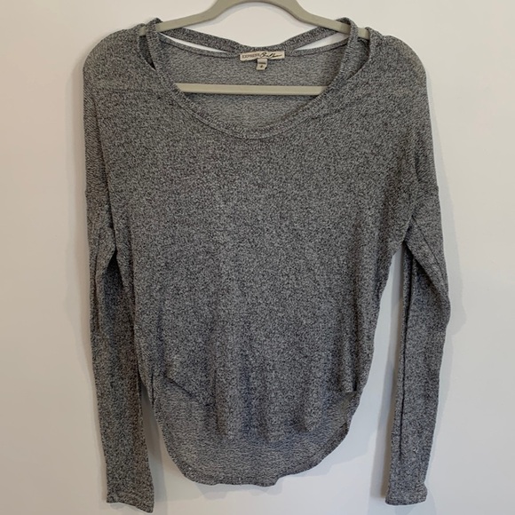Women’s Express Light Long Grey Sleeve Shirt - Size Small - Picture 1 of 6